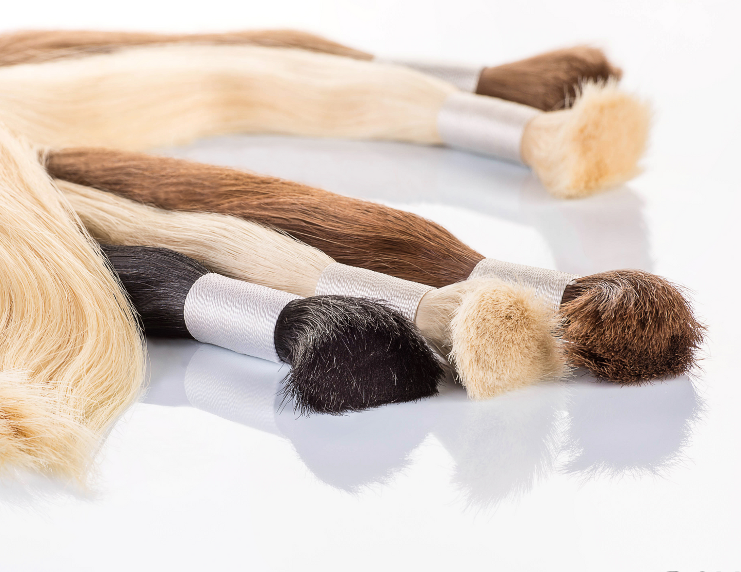 Kostenlose Haarprobe Tresse oder Tape-In Extenison BellamiHair